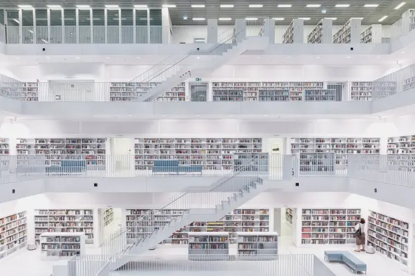 Um Dia na Biblioteca Municipal de Stuttgart