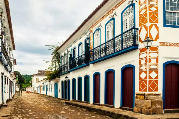 Mergulhando no Mundo dos Livros na Pousada Literária de Paraty