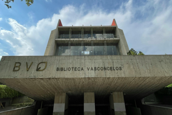 Uma Jornada Literária pela Biblioteca Vasconcelos no México